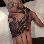 DJ